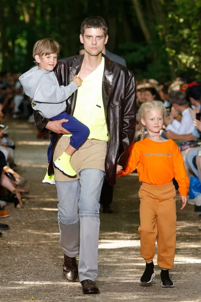 Look 20
